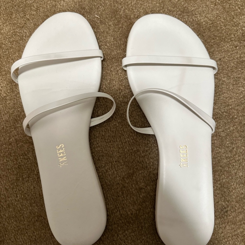 TKEES white sandals